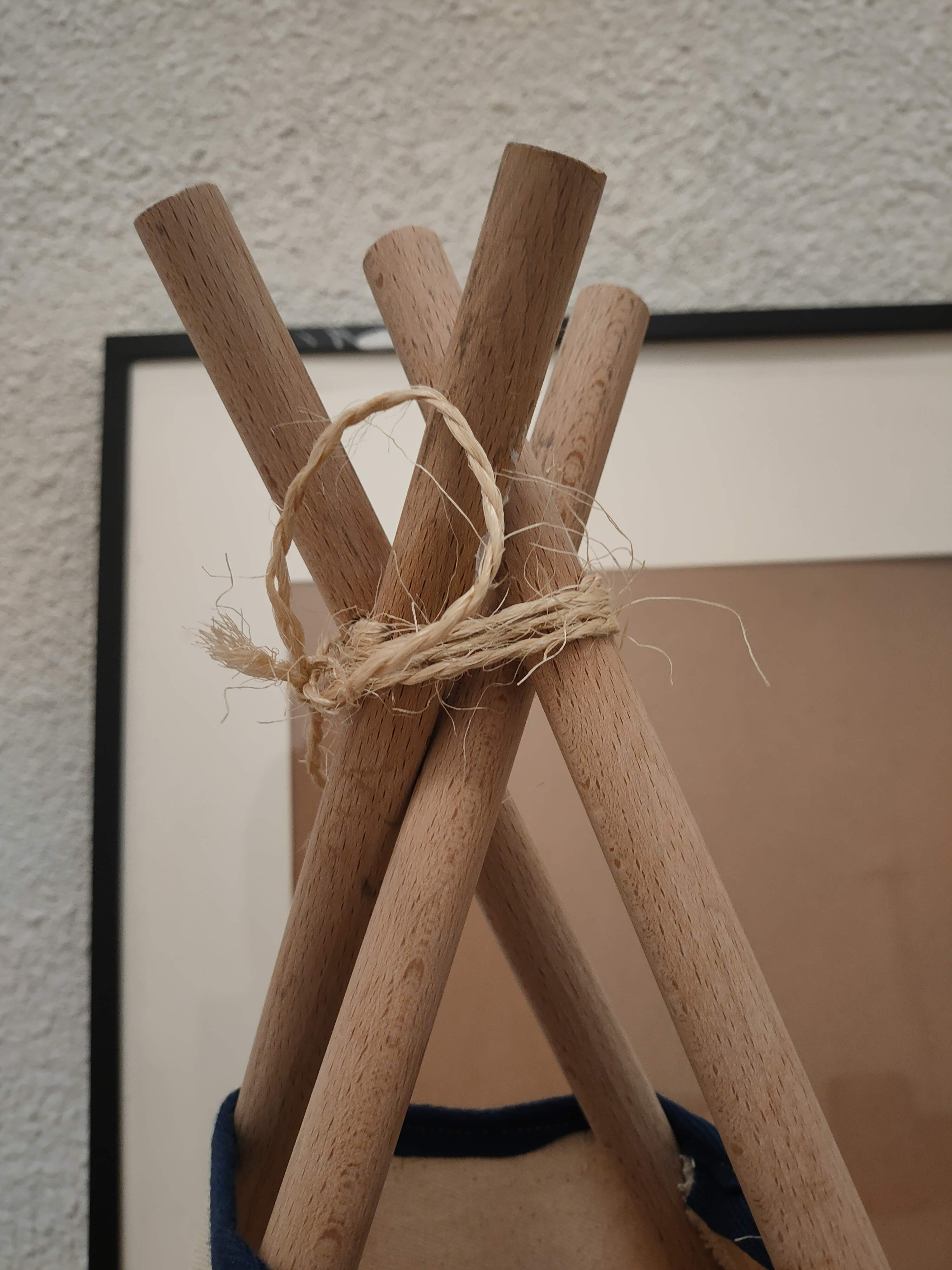 Tienda tipi artesanal para gatos fabricada en Barcelona